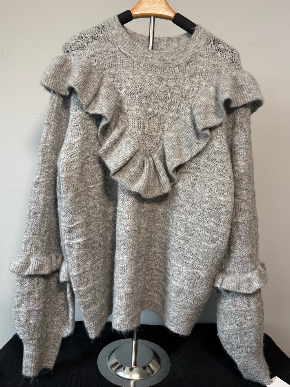 Ophelia Roe Grey Pointelle Ruffle Sweater Women’s Size XL NWT